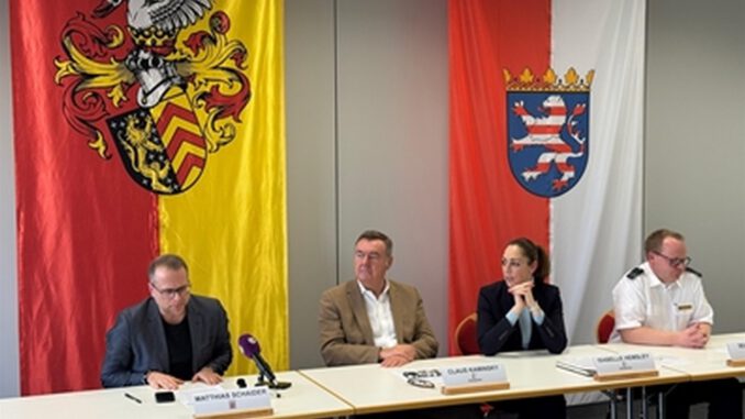 250 Kilogramm Weltkriegsbombe in Hanau kontrolliert gesprengt, keine Verletzten 250 Kilogramm Weltkriegsbombe in Hanau kontrolliert gesprengt, keine Verletzten