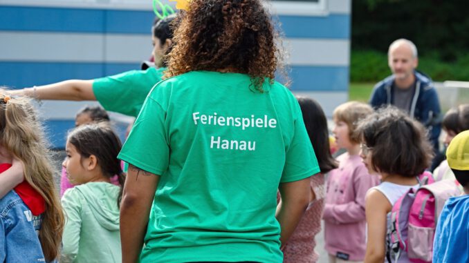 553 Kinder nehmen an Hanauer Ferienspielen unter dem Motto Safari im Großstadtdschungel teil 553 Kinder nehmen an Hanauer Ferienspielen unter dem Motto Safari im Großstadtdschungel teil