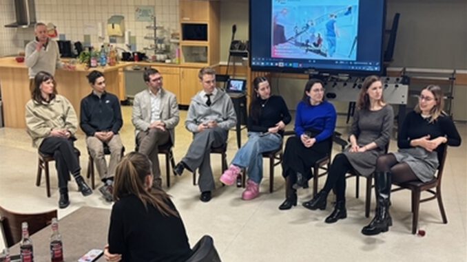 Absolventinnen der Brüder Grimm Berufsakademie berichten von vielfältigen Berufspfaden