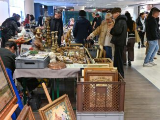 Antik und Trödelmarkt im Stadthof Hanau abgesagt: Alternativen zum Muttertag geplant