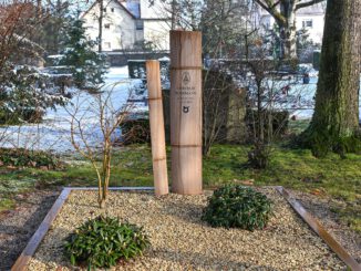 Hanau erklärt Grab von Puppenmuseumgründerin Gertrud Rosemann zum Ehrengrab und übernimmt Pflege