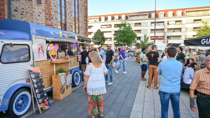 Hanau eröffnet Open Air Saison mit Feierabendmarkt und Schmuckmarkt