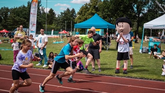 Hanau lädt zum Sportabzeichen Tag: Station der DOSB Tour in Großauheim Hanau lädt zum Sportabzeichen Tag: Station der DOSB Tour in Großauheim