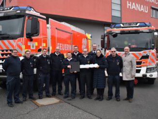 Hanau nimmt drei neue Löschfahrzeuge in Dienst und stärkt Kapazität der Feuerwehr