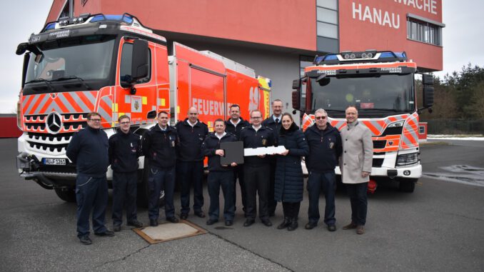 Hanau nimmt drei neue Löschfahrzeuge in Dienst und stärkt Kapazität der Feuerwehr