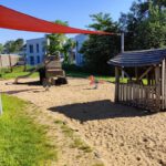 Hanau reinigt dieses Jahr 189 Sandflächen auf Spielplätzen, in Kitas und Schulen