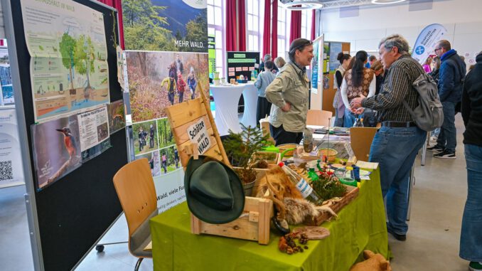Hanauer Nachhaltigkeitsmesse stellt Artenvielfalt und Konsumverbindungen in den Mittelpunkt