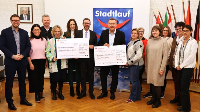 Stadtlauf Hanau: 44.000 Euro für Frauenhäuser nach Rekordteilnahme